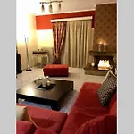 Апартаменты Elina's Spacious In With Private Parking