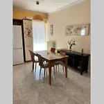 Elina's Spacious In With Private Parking Патра