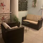 Апартаменты Elina's Spacious In With Private Parking *