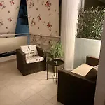 Elina's Spacious In With Private Parking Патра