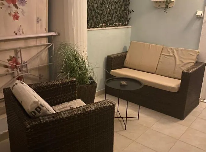 شقة Elina's Spacious In With Private Parking *