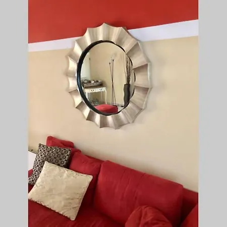 Elina's Spacious In With Private Parking Patras