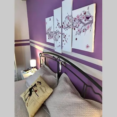 Apartment Elina's Spacious In With Private Parking *