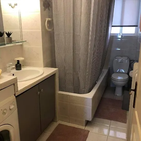 Apartment Elina's Spacious In With Private Parking Patras