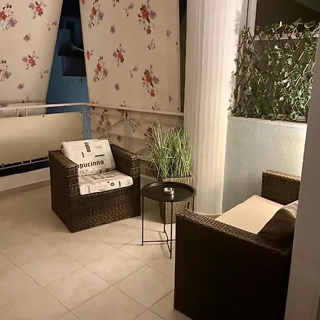 Elina's Spacious In With Private Parking Patras