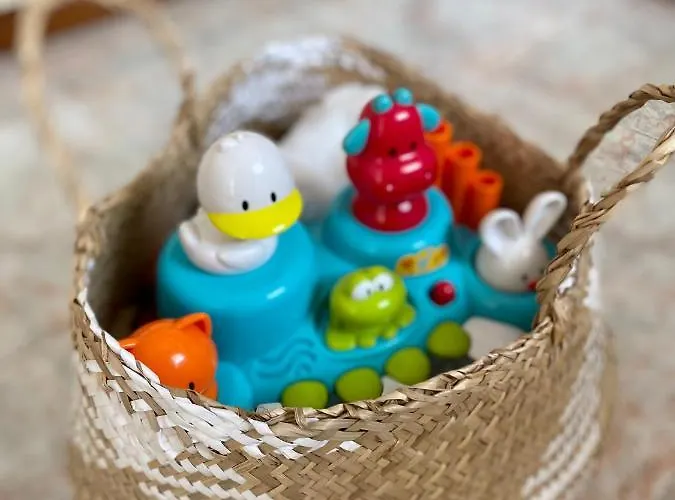 Elina's Spacious In With Private Parking * Патра